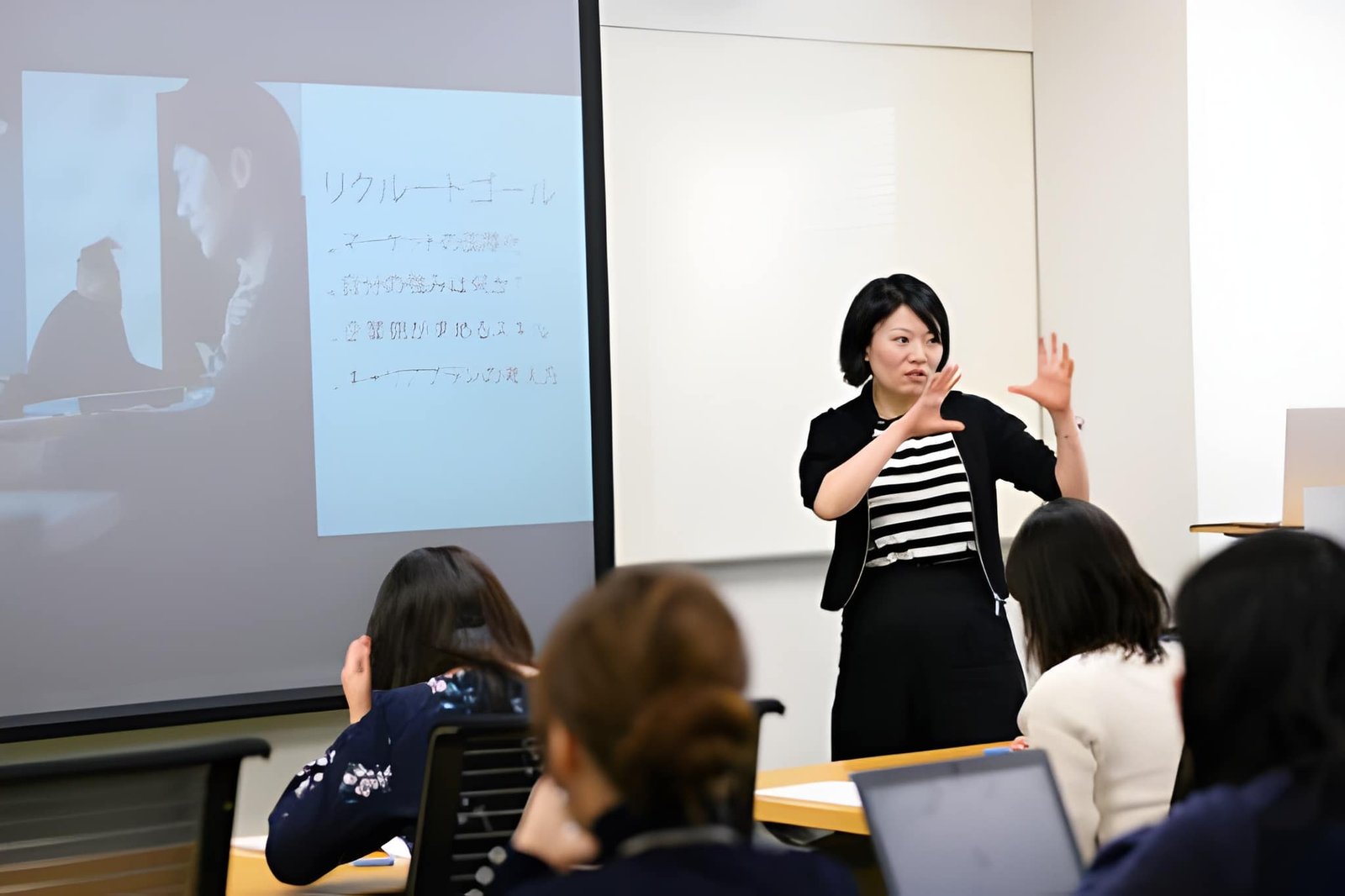 JLPT mock test session at Yen Academy